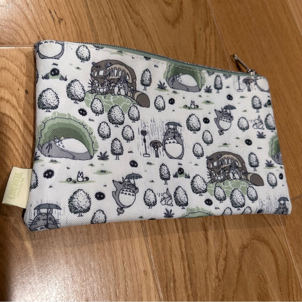 Studio Ghibli Totoro Catbus Makeup Bag Zipper Pouch 10x6” Nylon Travel Anime